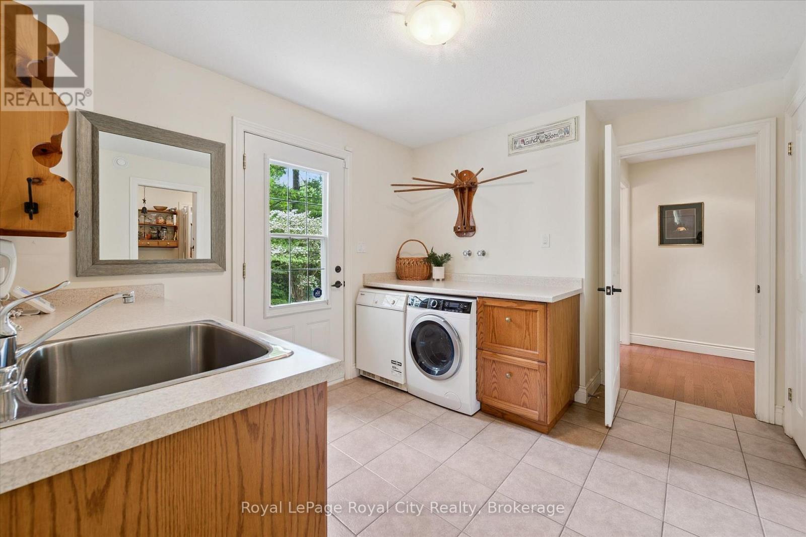 135 HUME ROAD - 23