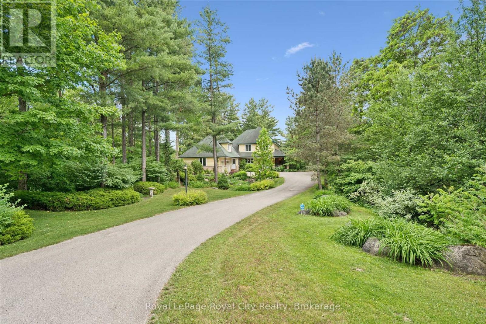 135 HUME ROAD - 4