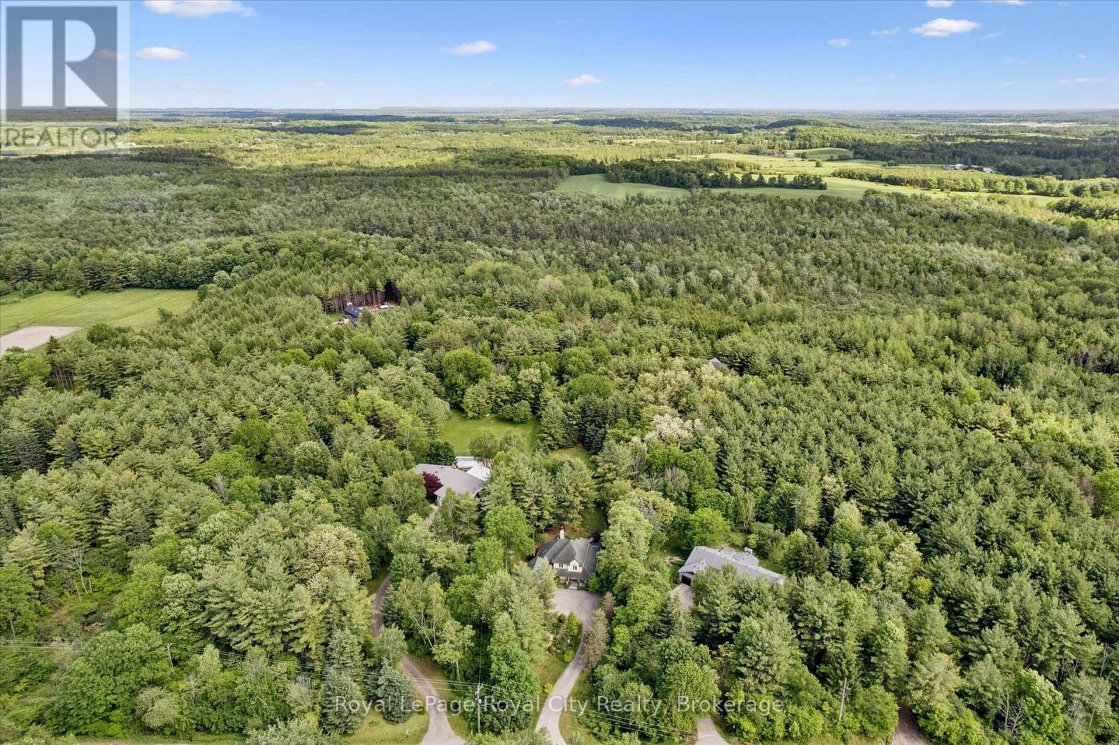135 HUME ROAD - 48