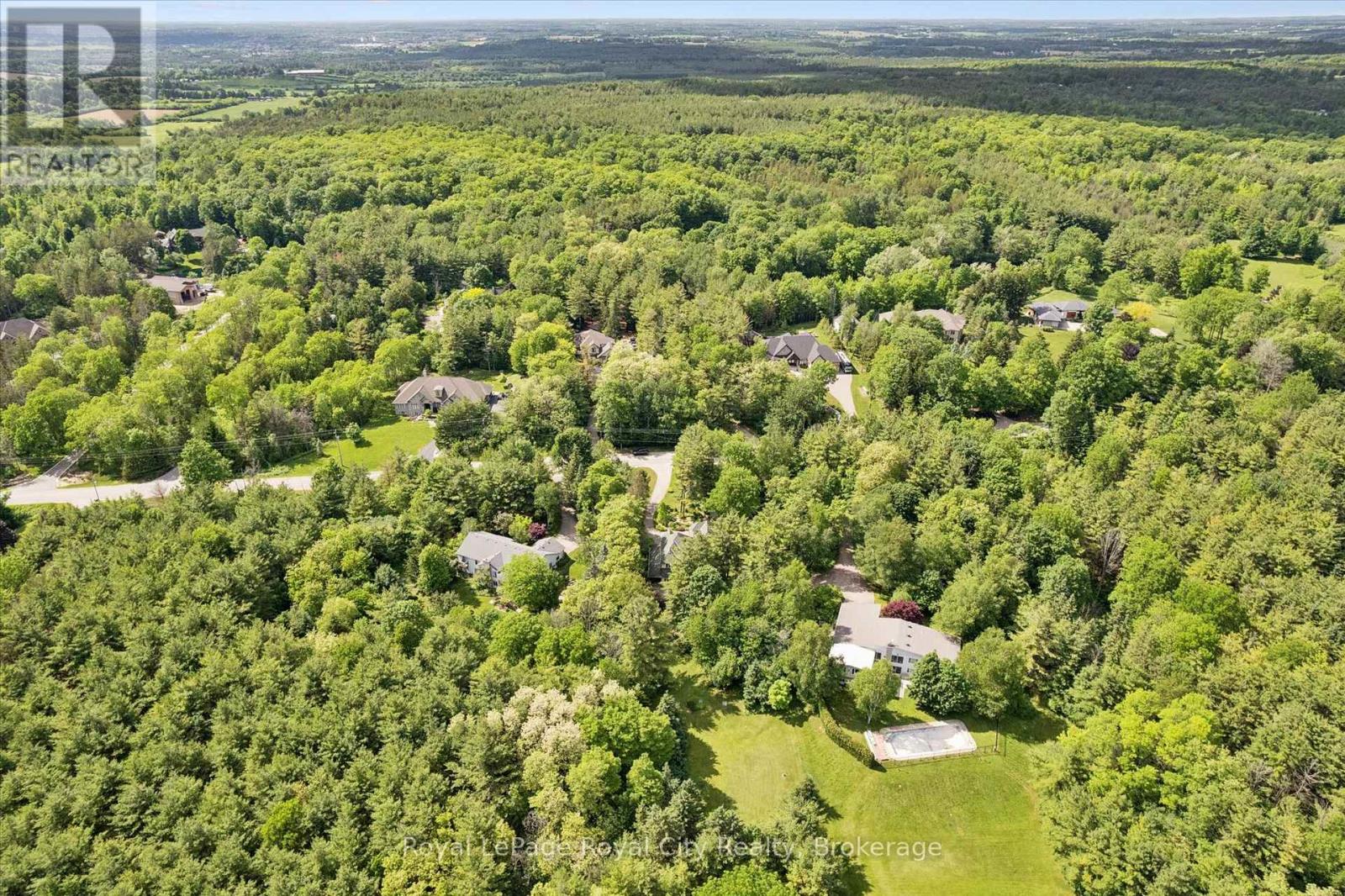 135 HUME ROAD - 50