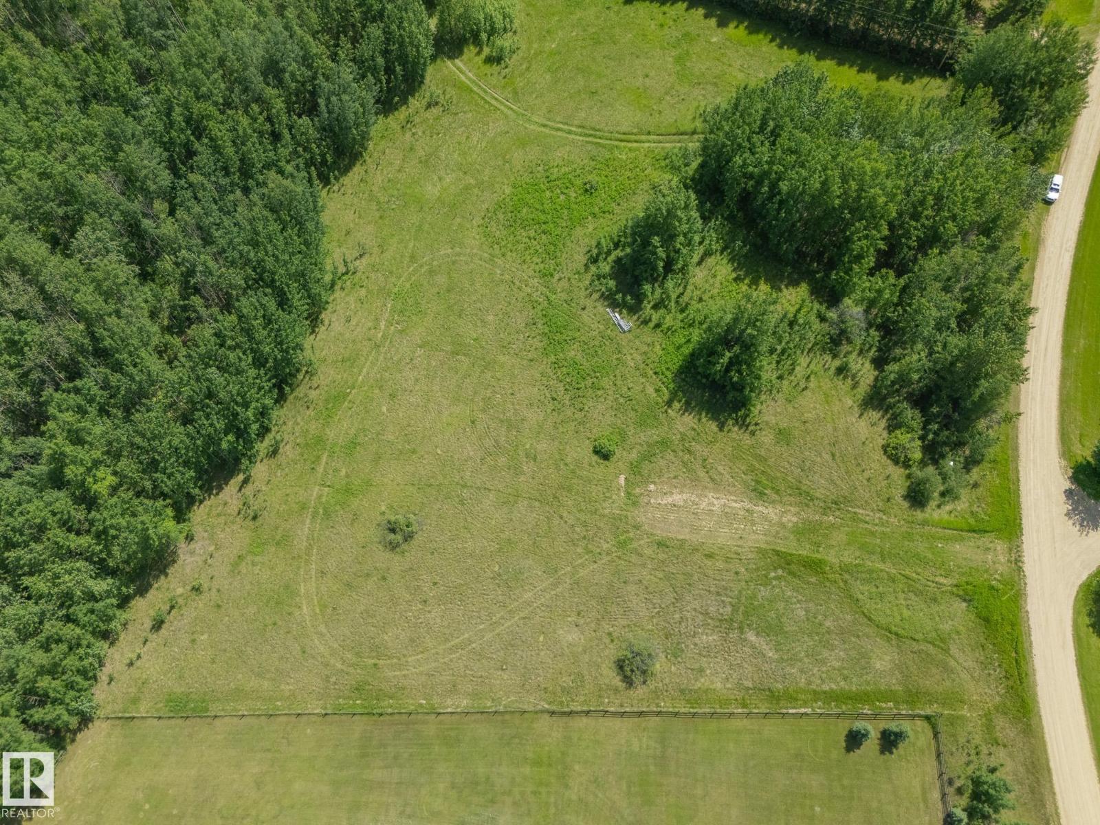 25 52229 RGE ROAD 25