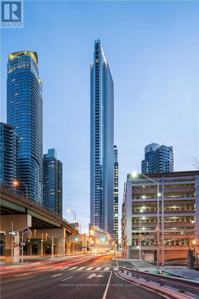 #6108 10 YORK STREET - 15