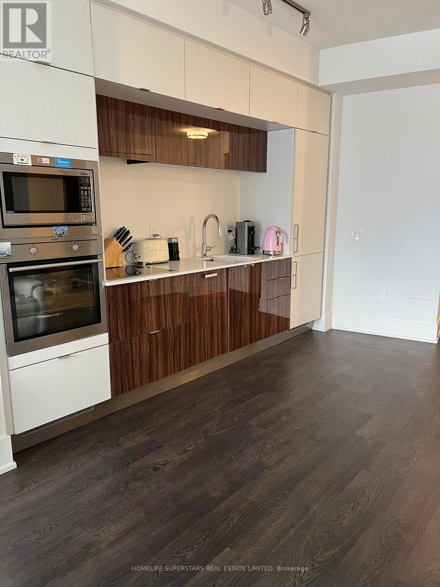 #6108 10 YORK STREET - 8
