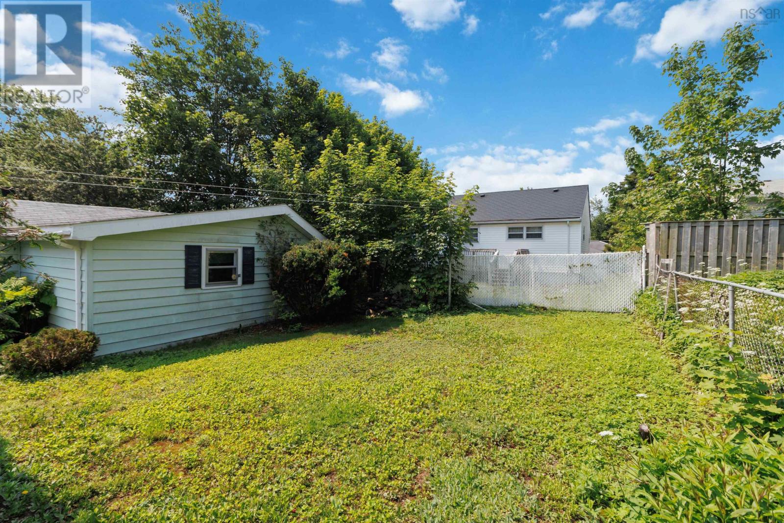 5 Richards Drive - 36