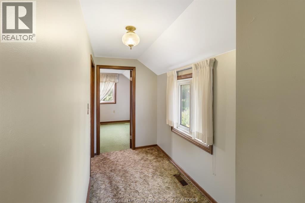 329 Lakeview DRIVE - 32