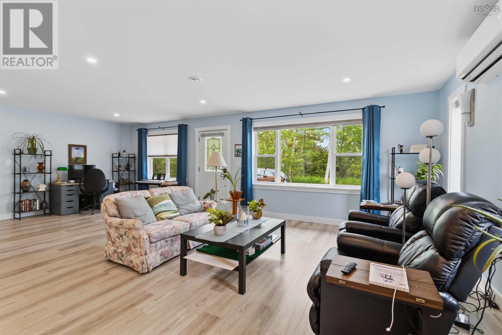 19 Robyn Drive - 14