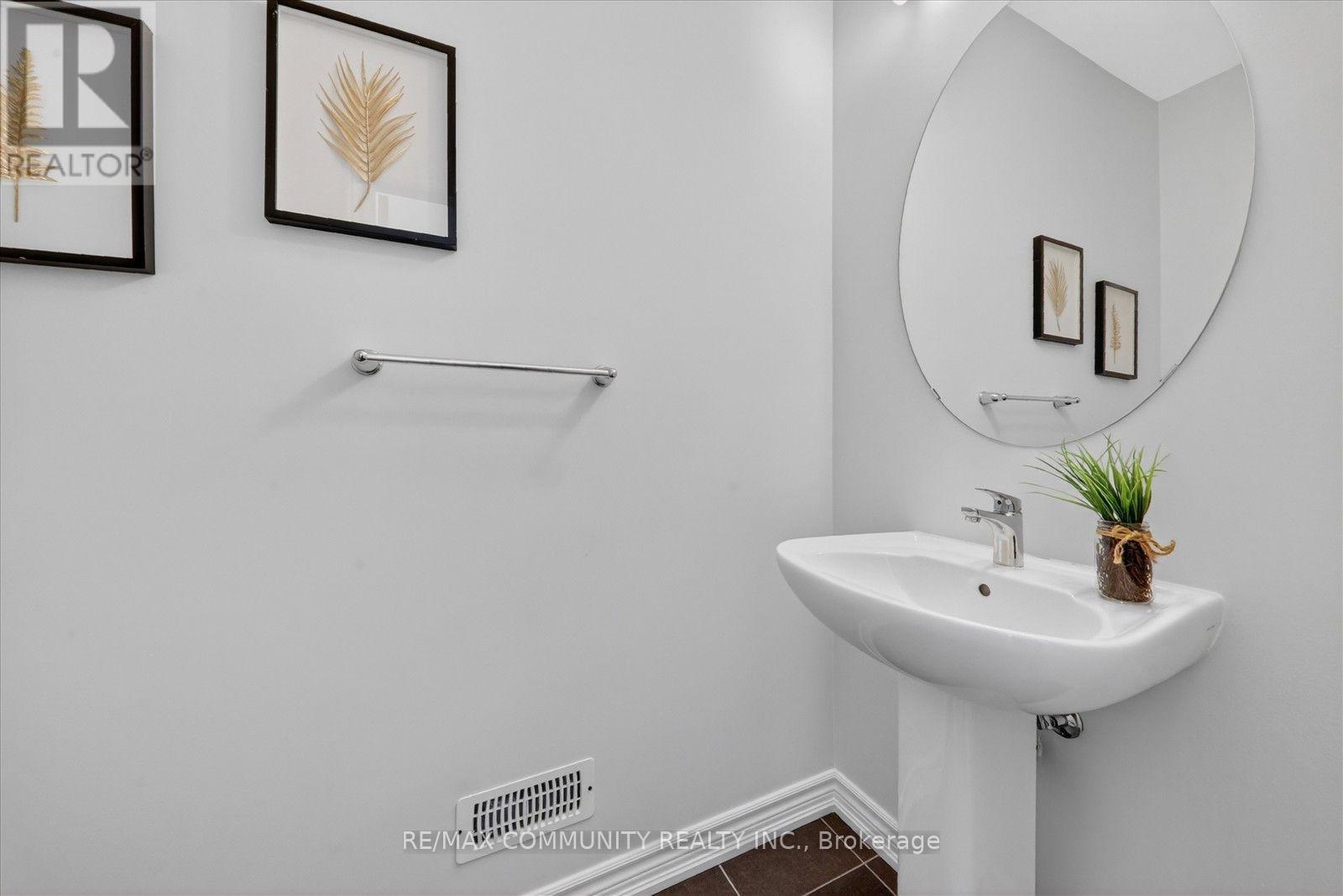 45 DOUET LANE - 10
