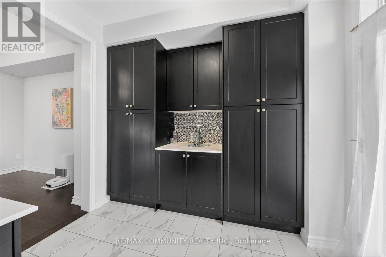 45 DOUET LANE - 22