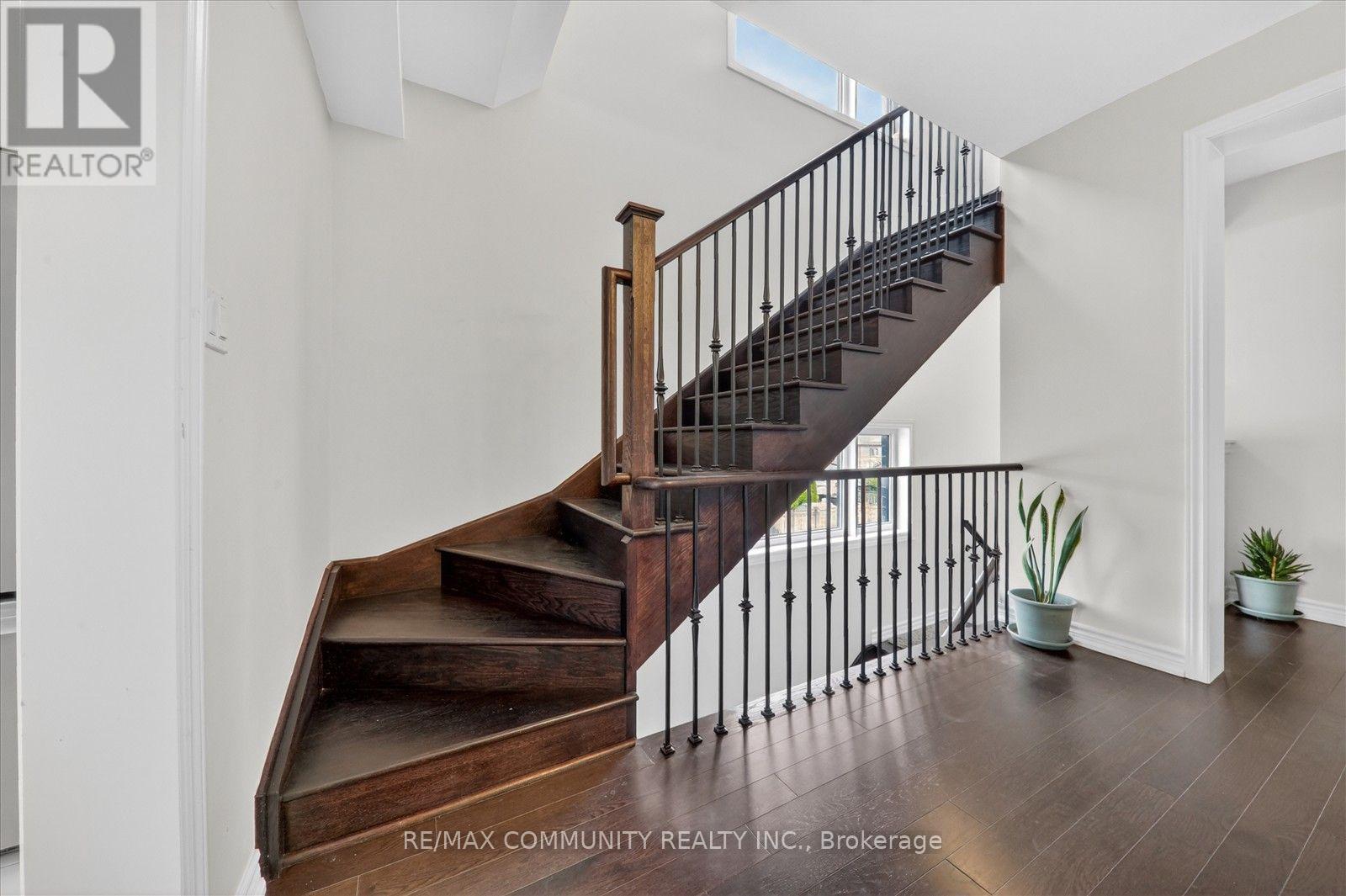 45 DOUET LANE - 24