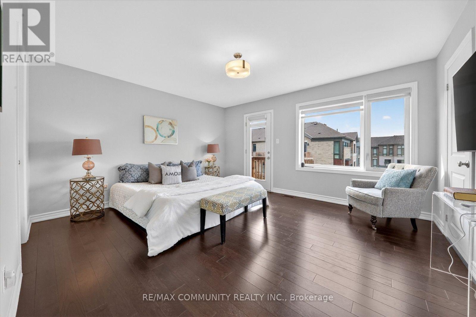 45 DOUET LANE - 26