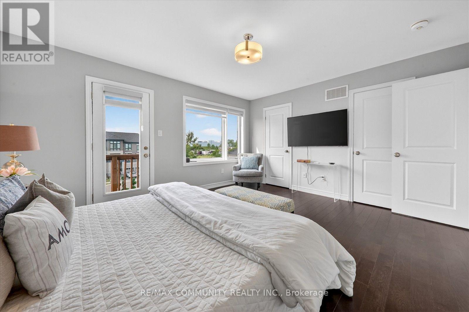 45 DOUET LANE - 27