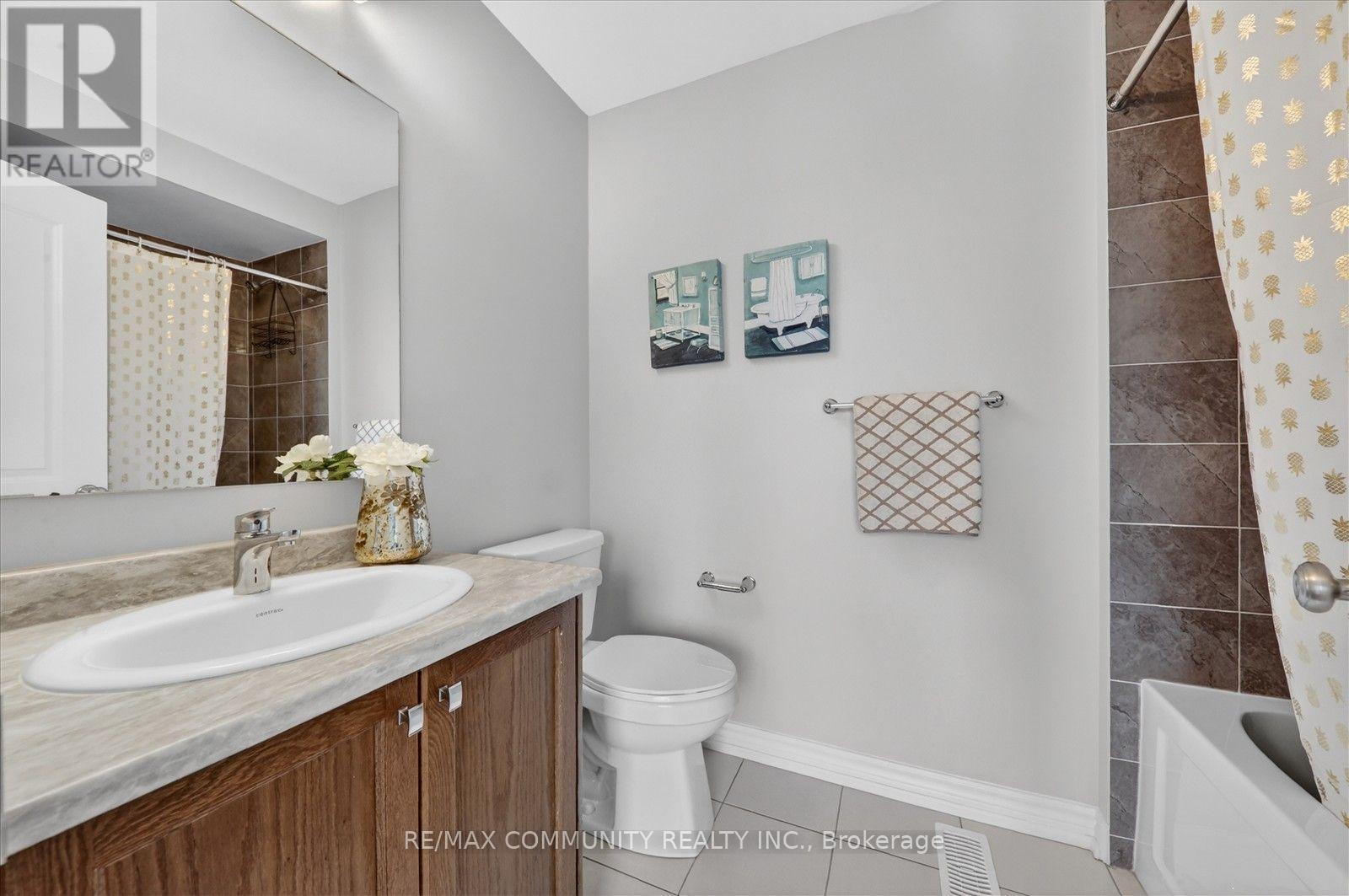 45 DOUET LANE - 33