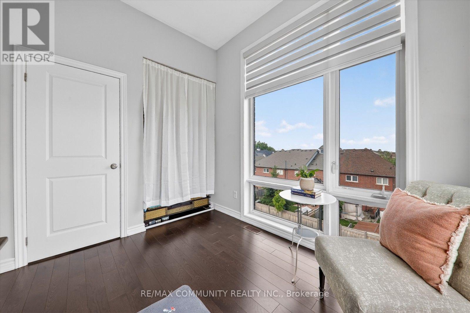 45 DOUET LANE - 35