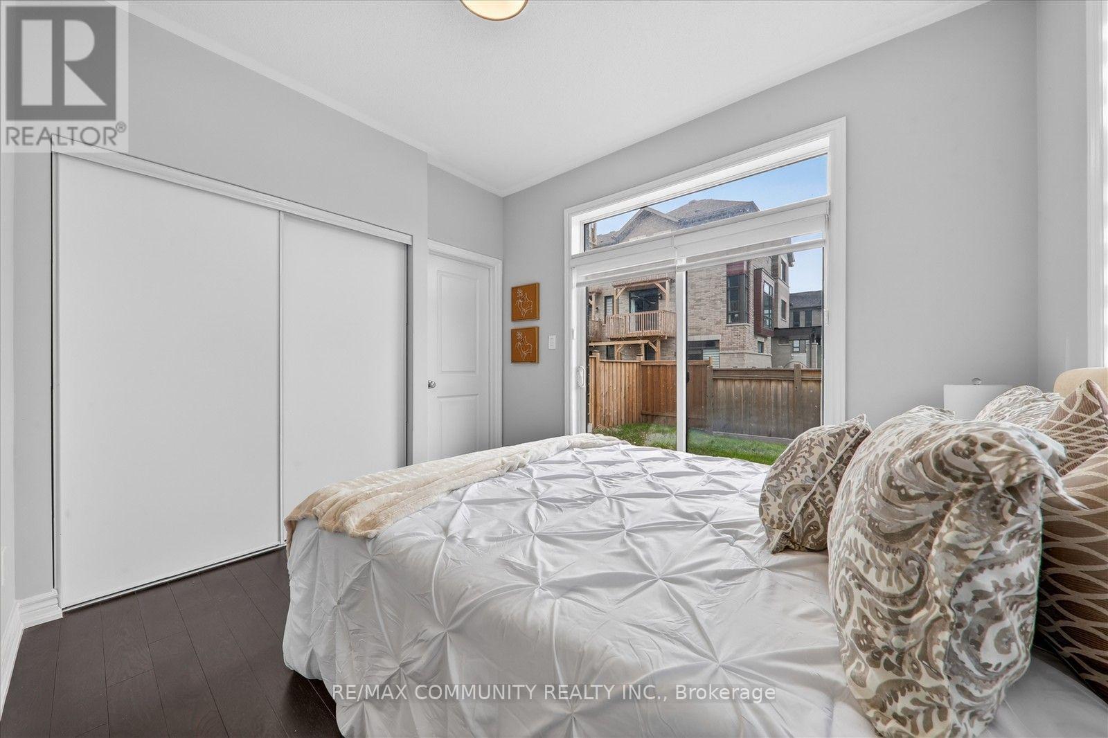 45 DOUET LANE - 38
