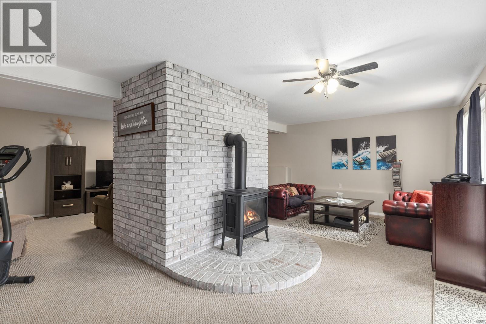 2267 Regina Dr - 45