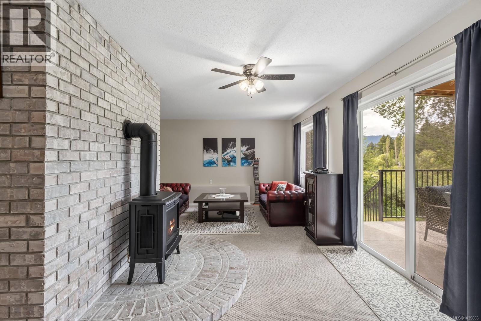 2267 Regina Dr - 43