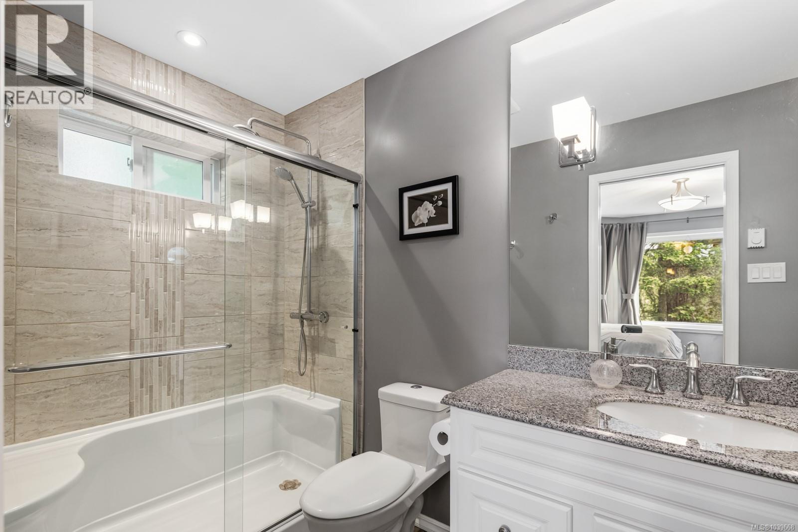 2267 Regina Dr - 32