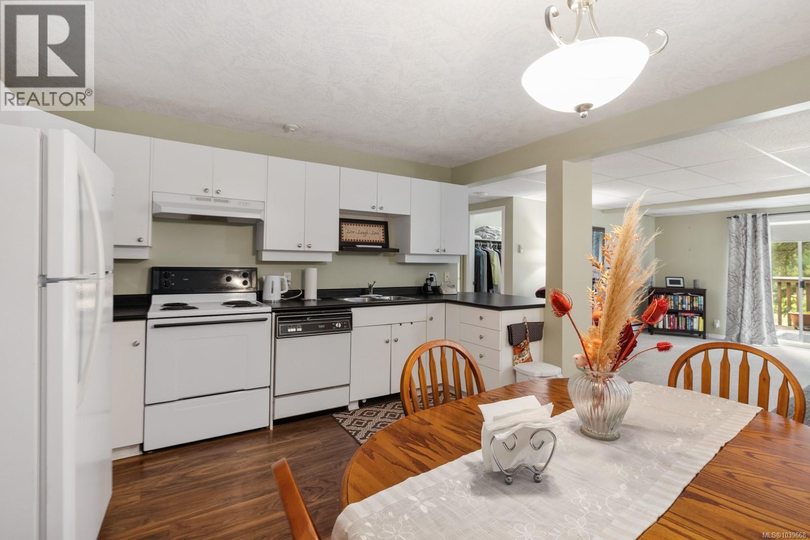 2267 Regina Dr - 56
