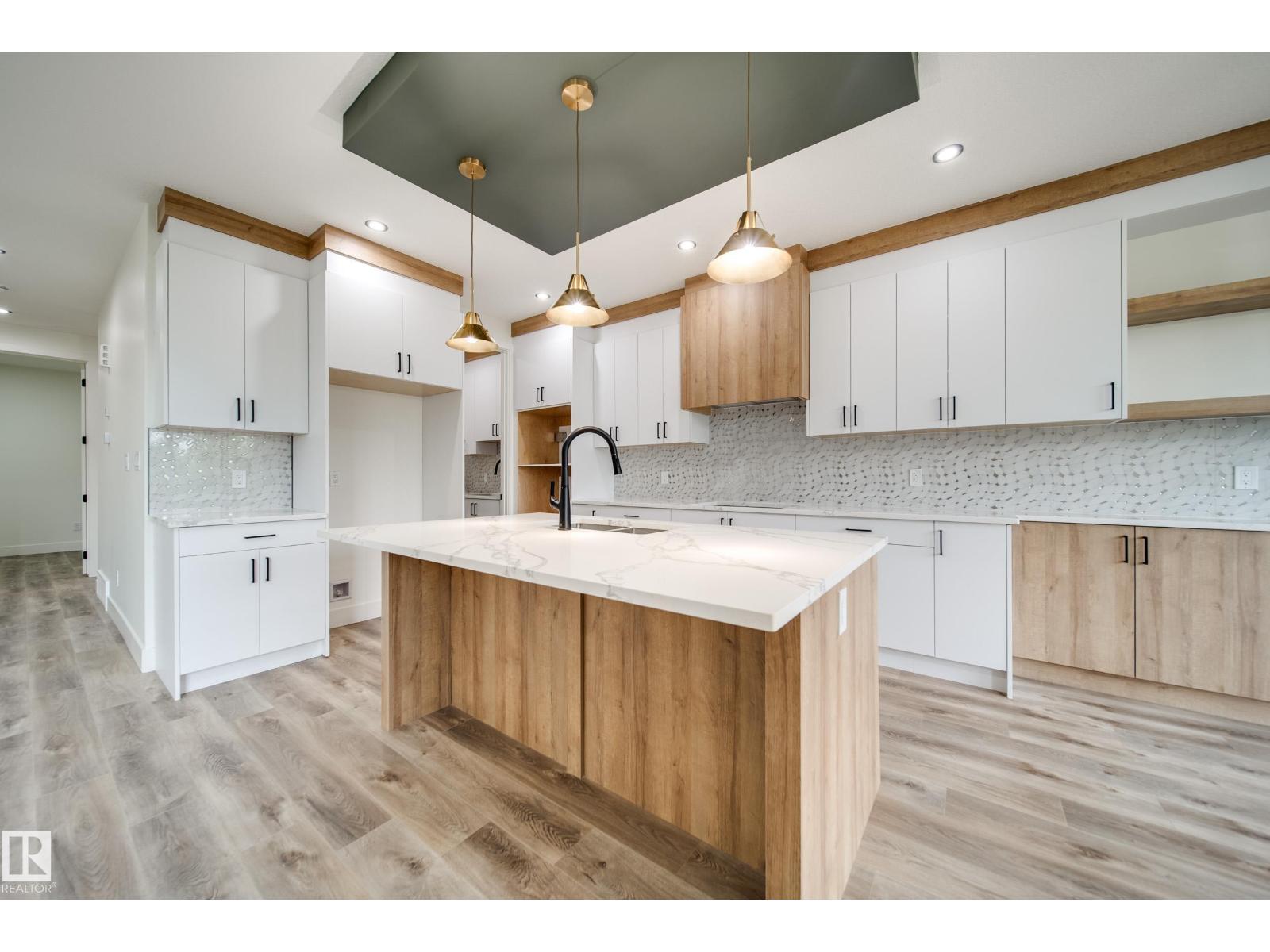 8740 183 AV NW - 13