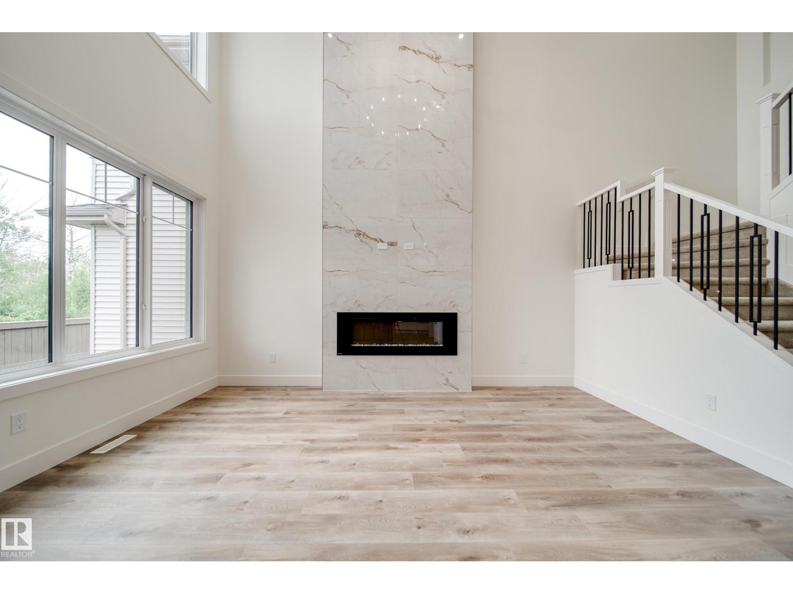 8740 183 AV NW - 18