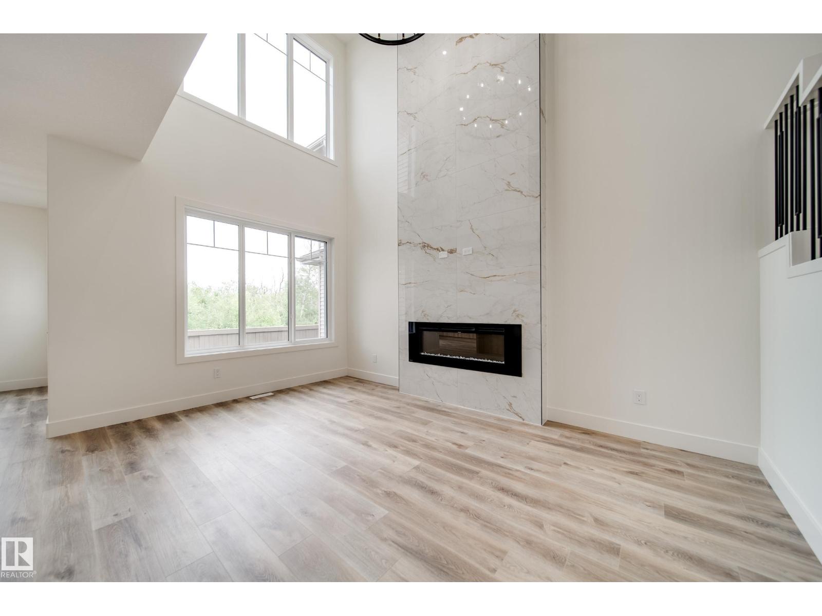 8740 183 AV NW - 19