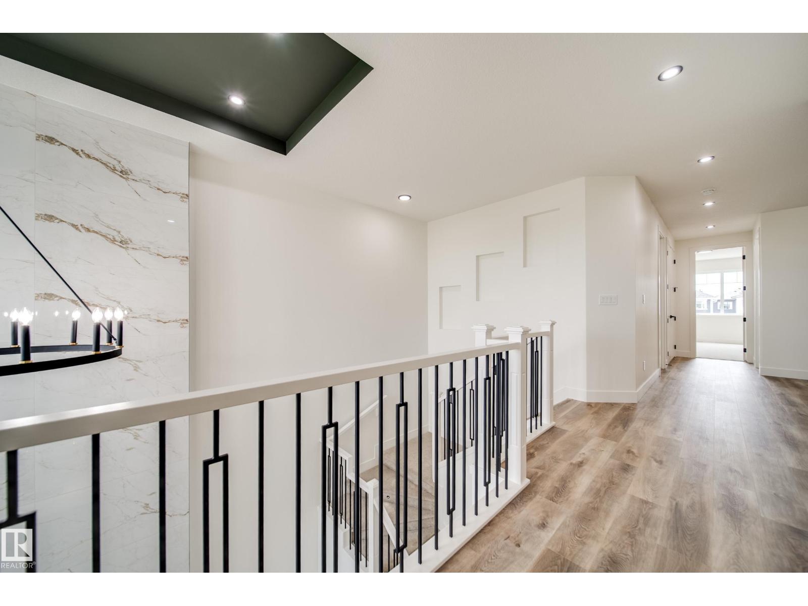8740 183 AV NW - 28