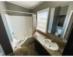 #1 5102 51 Av, Fort Kent, AB T0A1H0 Photo 12