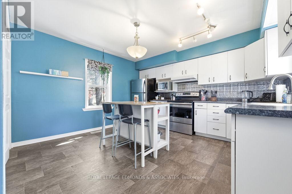 430 MARY STREET - 17