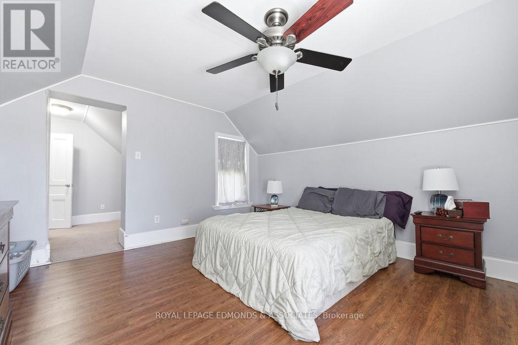 430 MARY STREET - 25