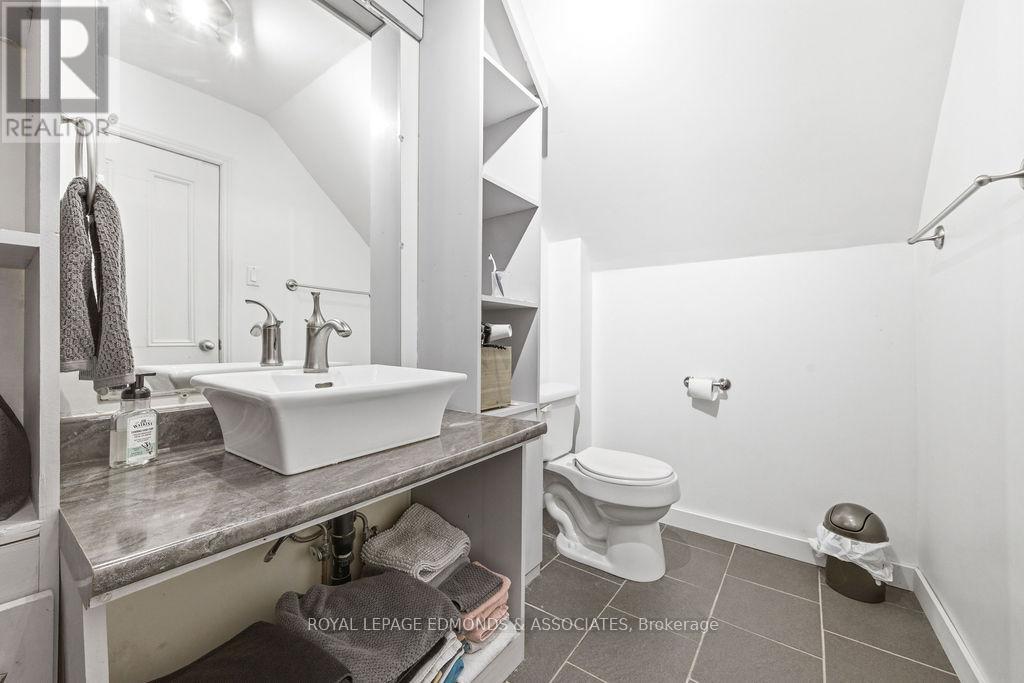 430 MARY STREET - 33