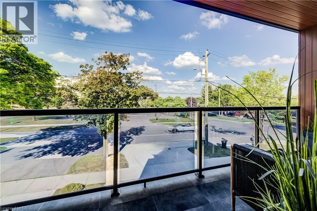 441 EAST Avenue - Image 20