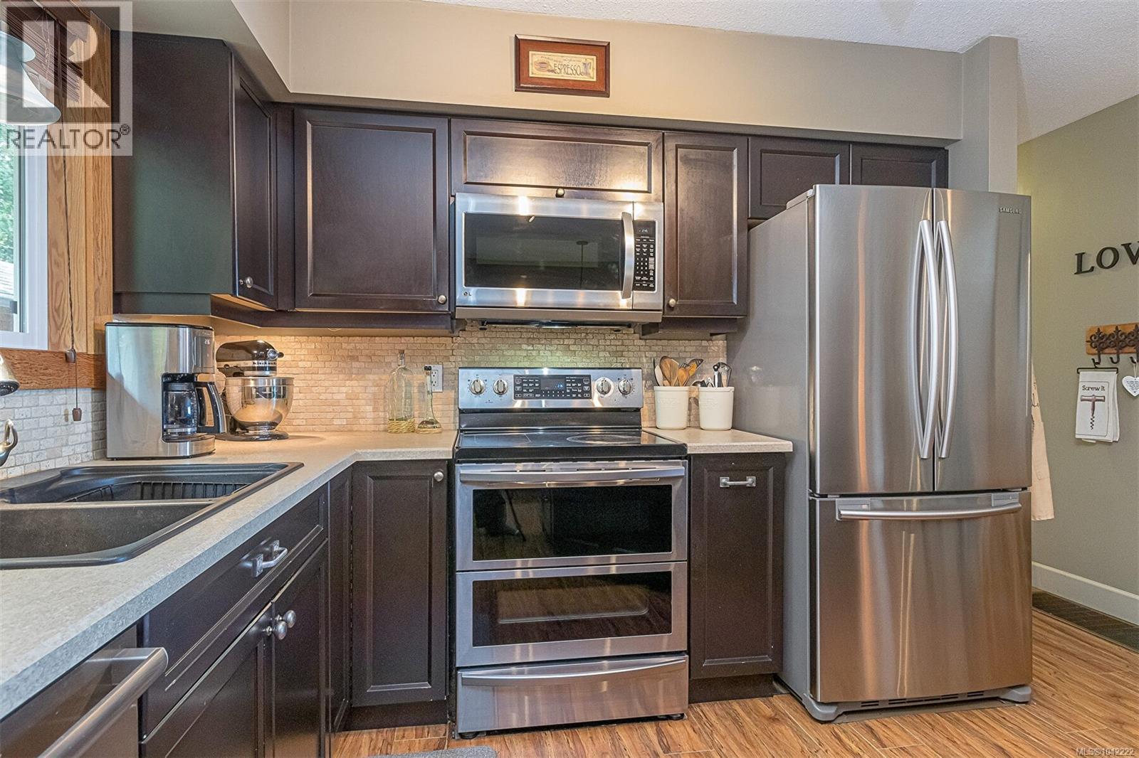 328 Tyrrell Rd - 22