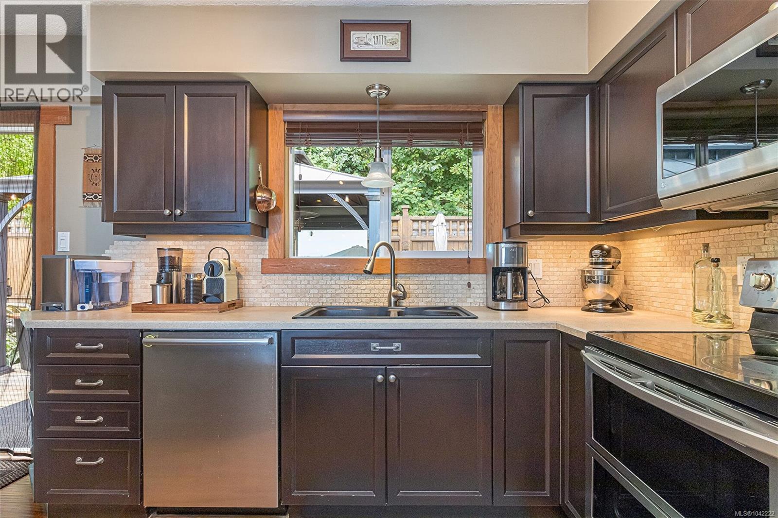328 Tyrrell Rd - 23