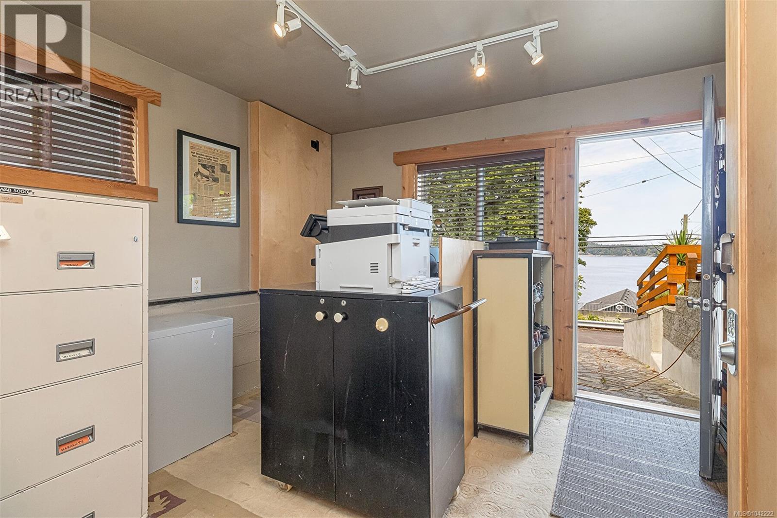 328 Tyrrell Rd - 39