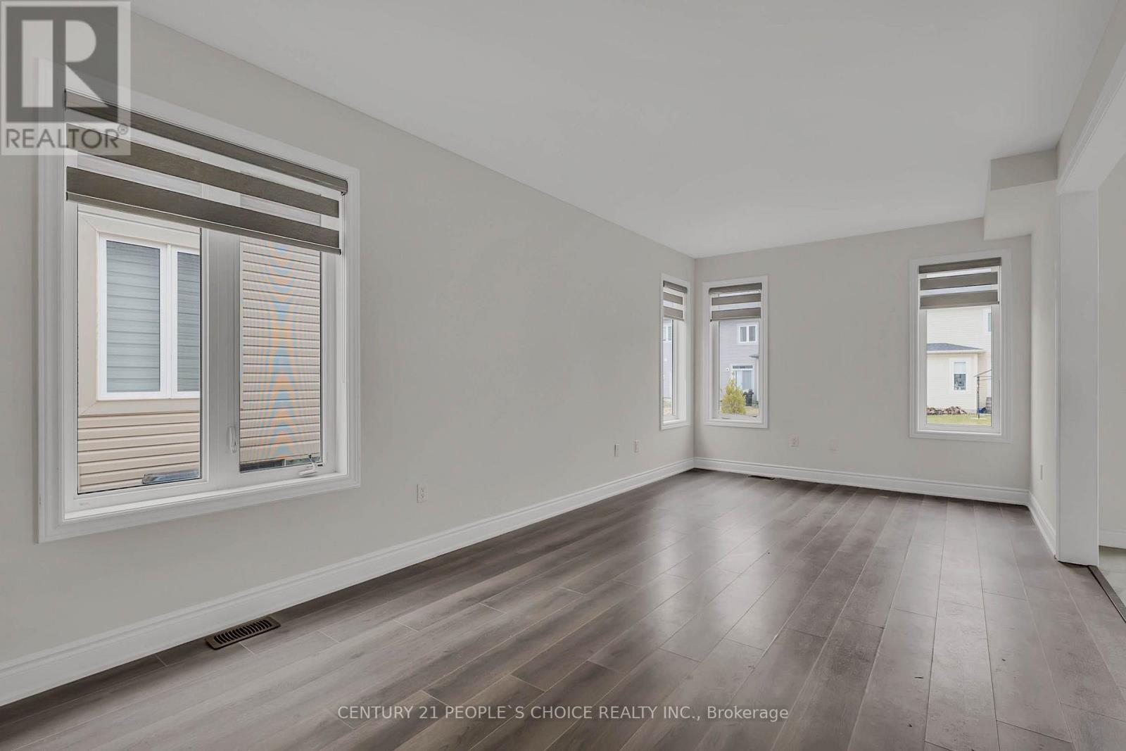 69 CENTRAL SQUARE BOULEVARD - 10