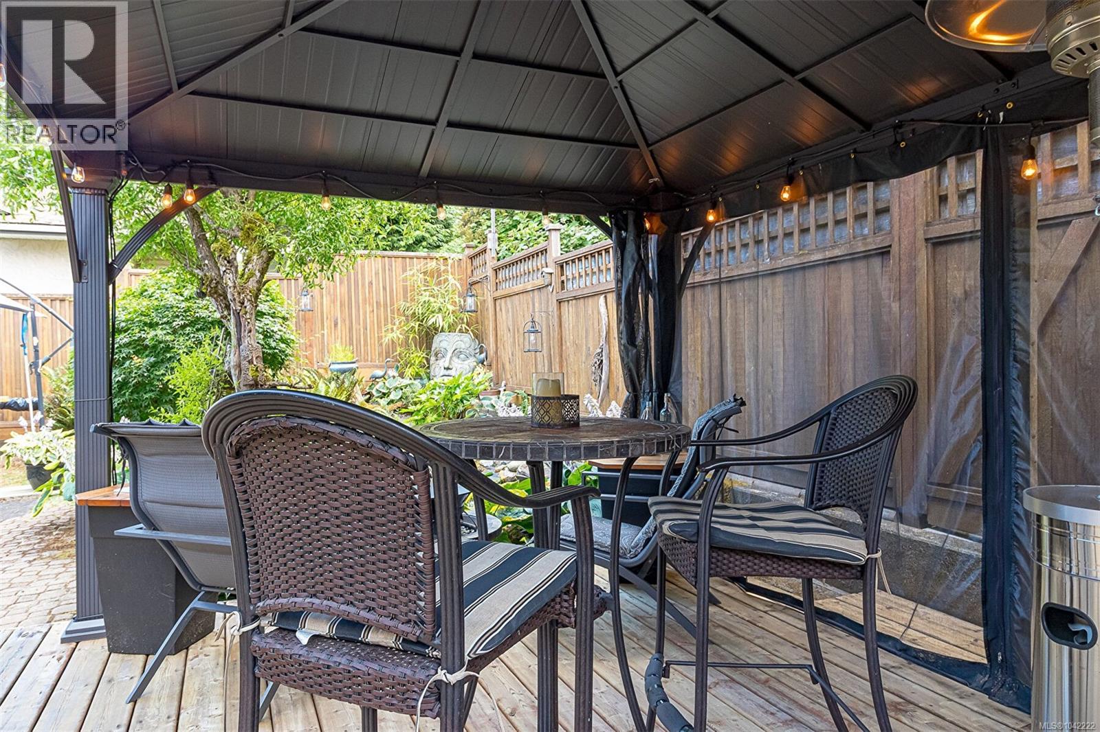 328 Tyrrell Rd - 46