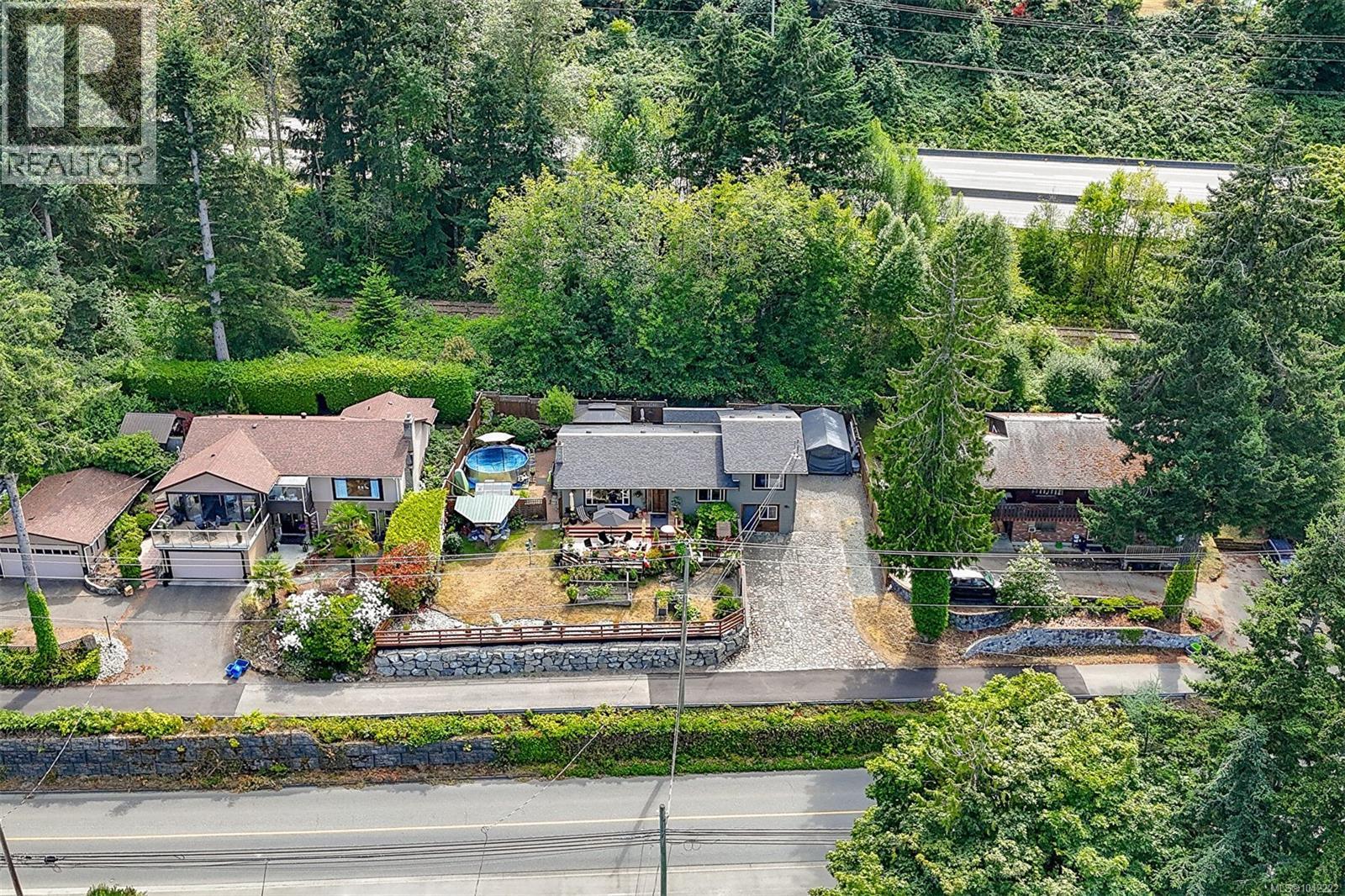 328 Tyrrell Rd - 3
