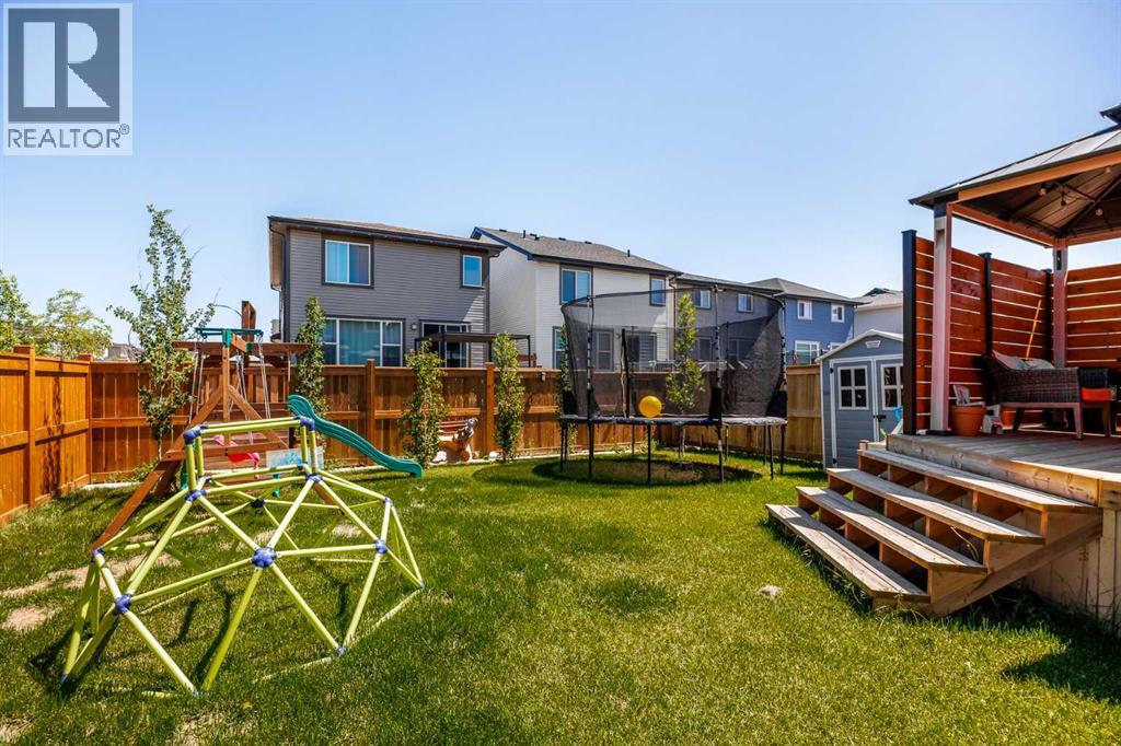 225 Buckskin Way, Cochrane