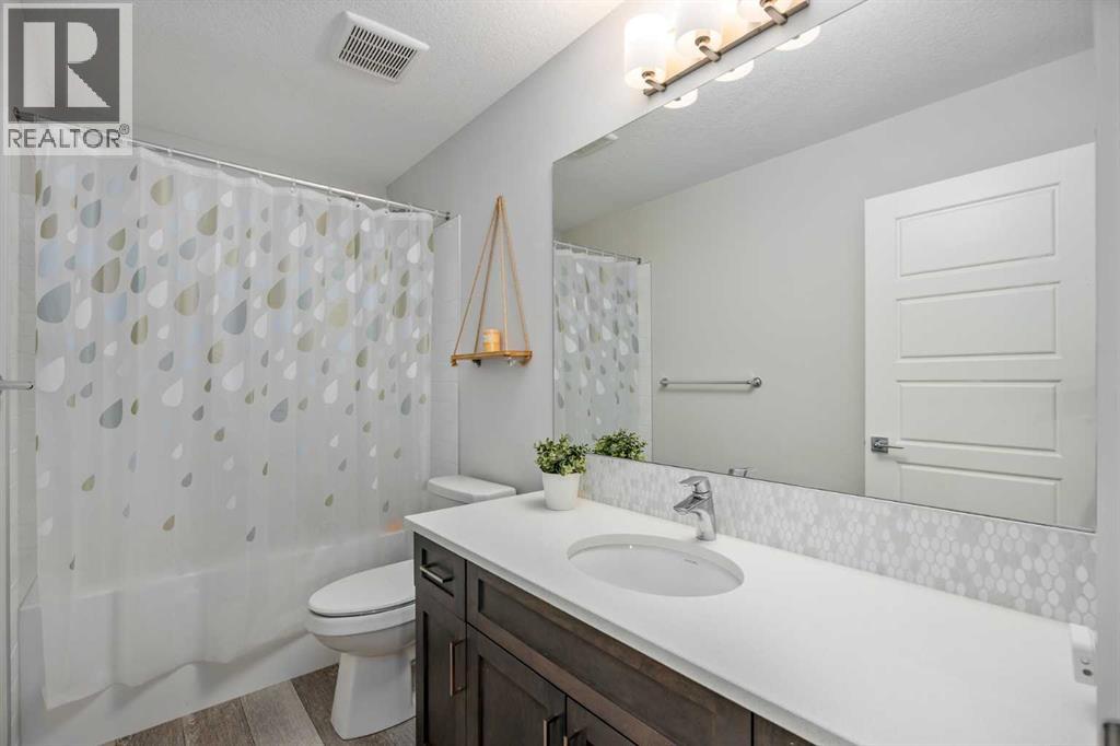225 Buckskin Way, Cochrane