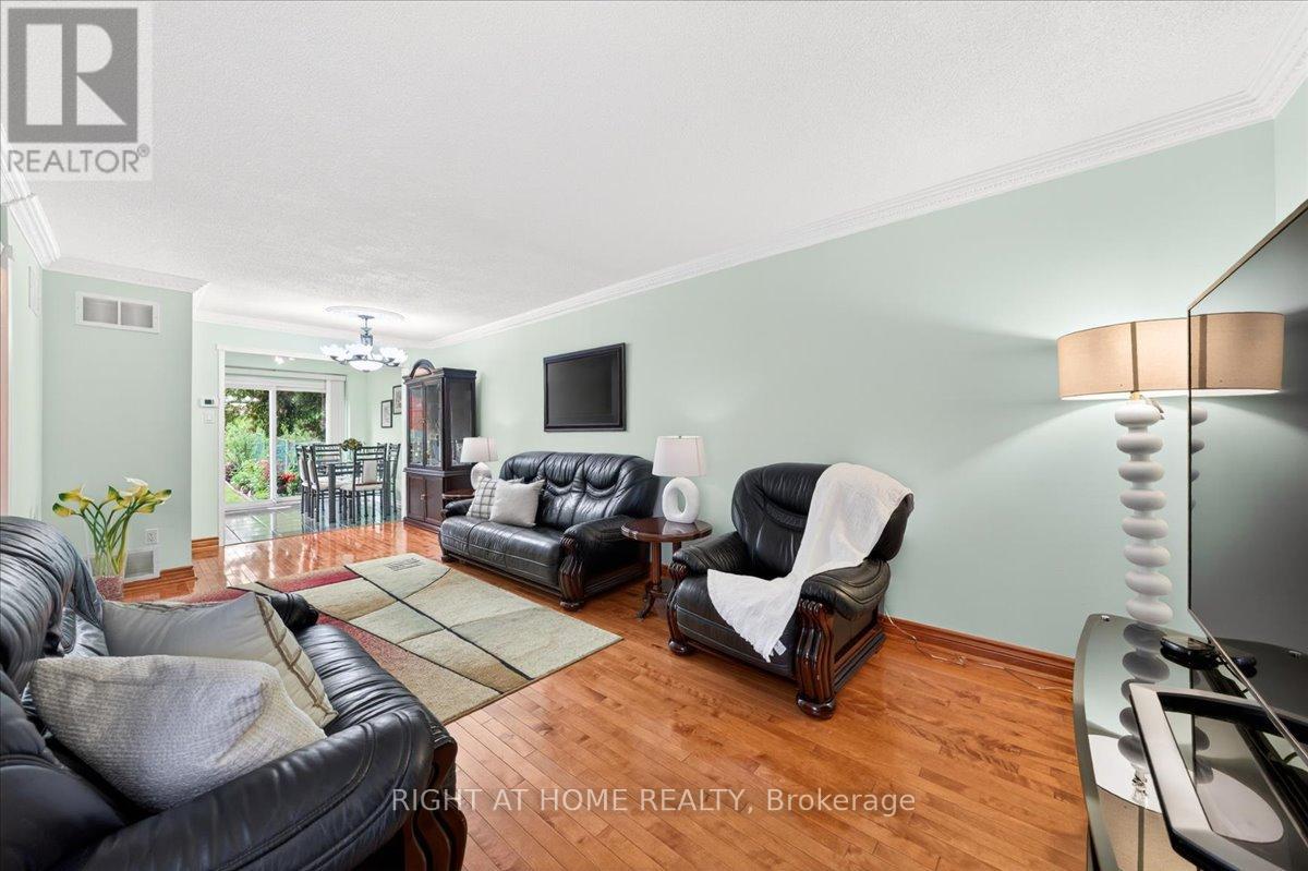 72 REJANE CRESCENT - 5