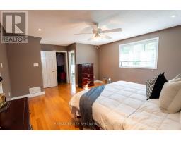 Bedroom - 10642 Sixth Line, Halton Hills, ON L7G4S6 Photo 12