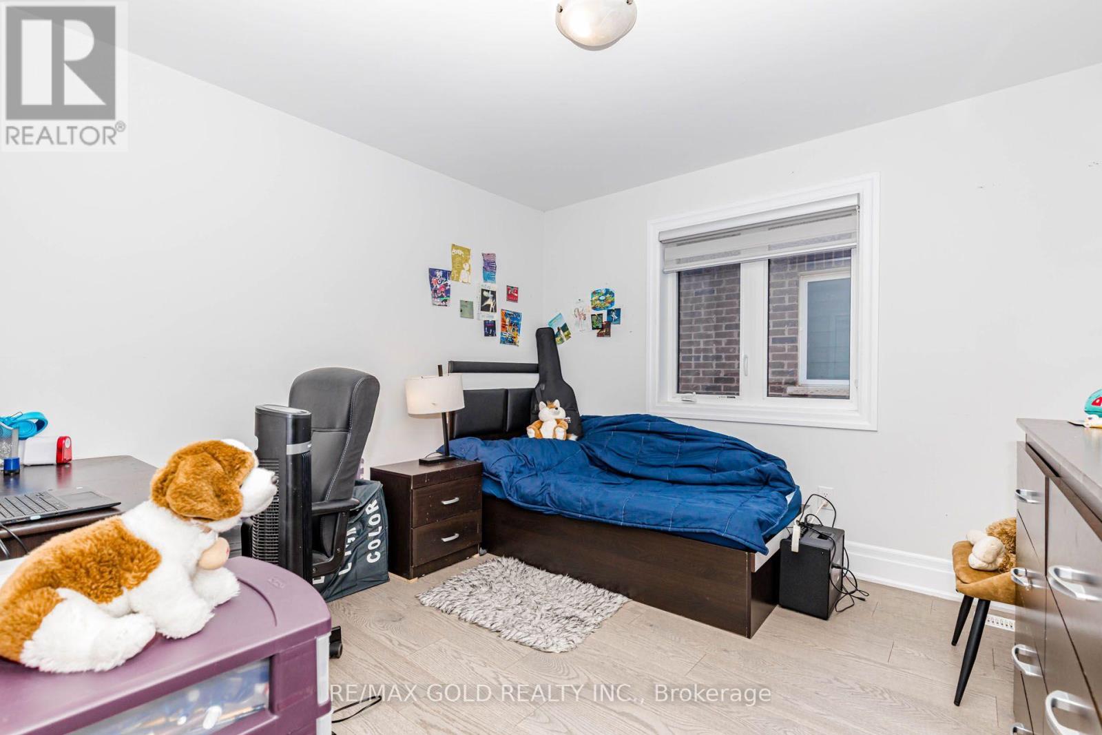 7 OVERSTONE ROAD - 27