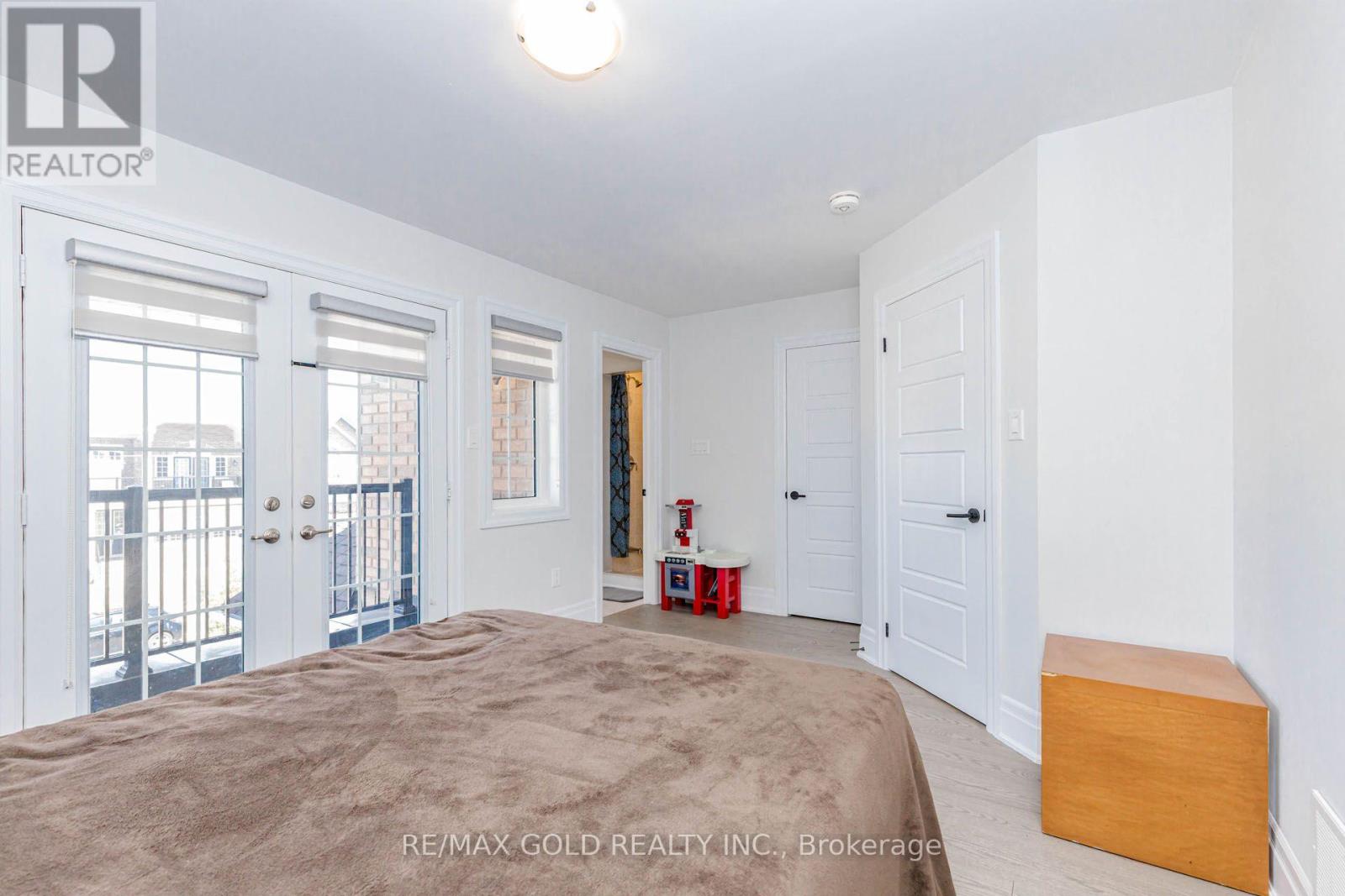7 OVERSTONE ROAD - 31