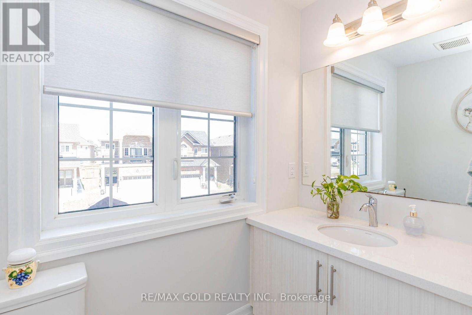 7 OVERSTONE ROAD - 33