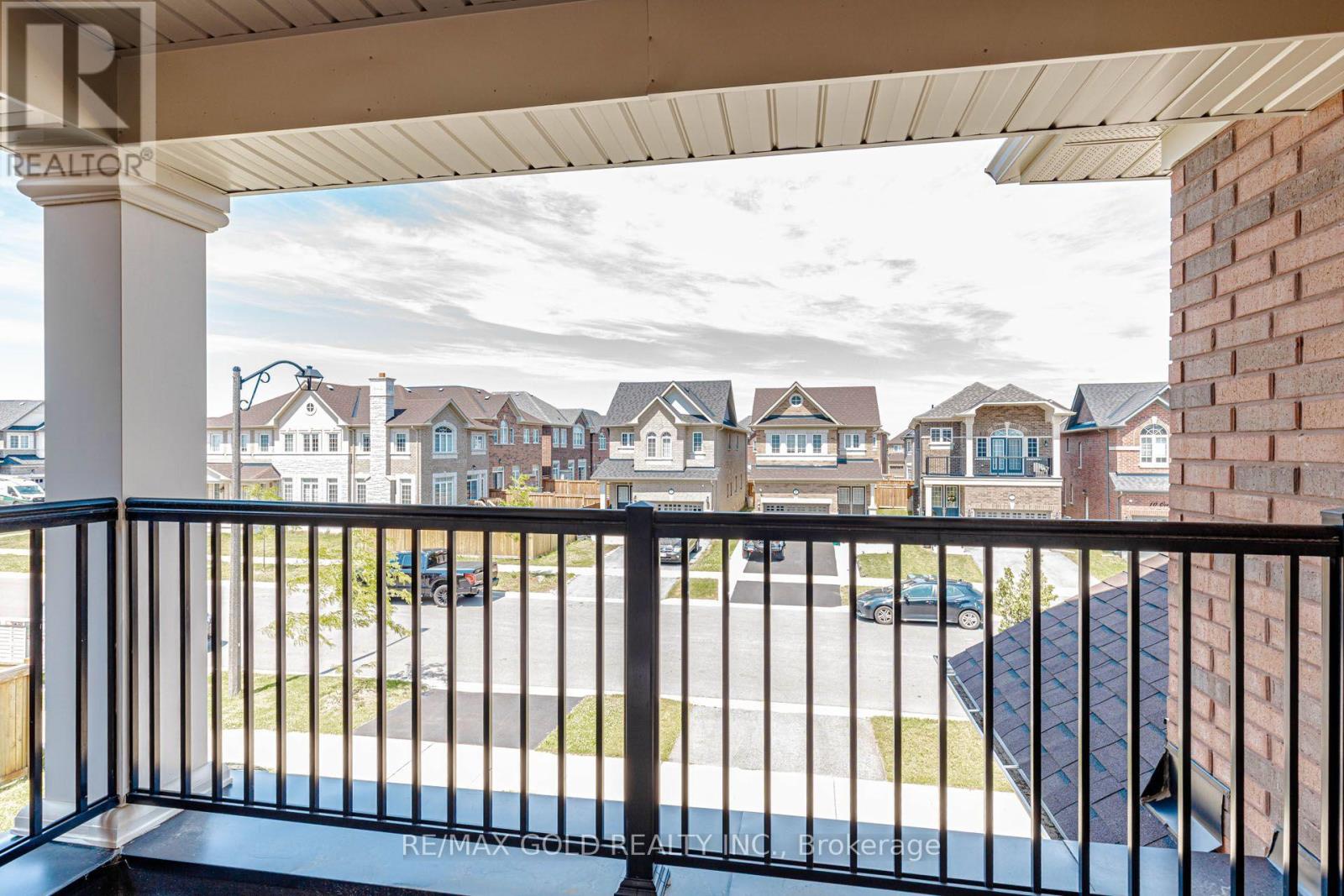 7 OVERSTONE ROAD - 34