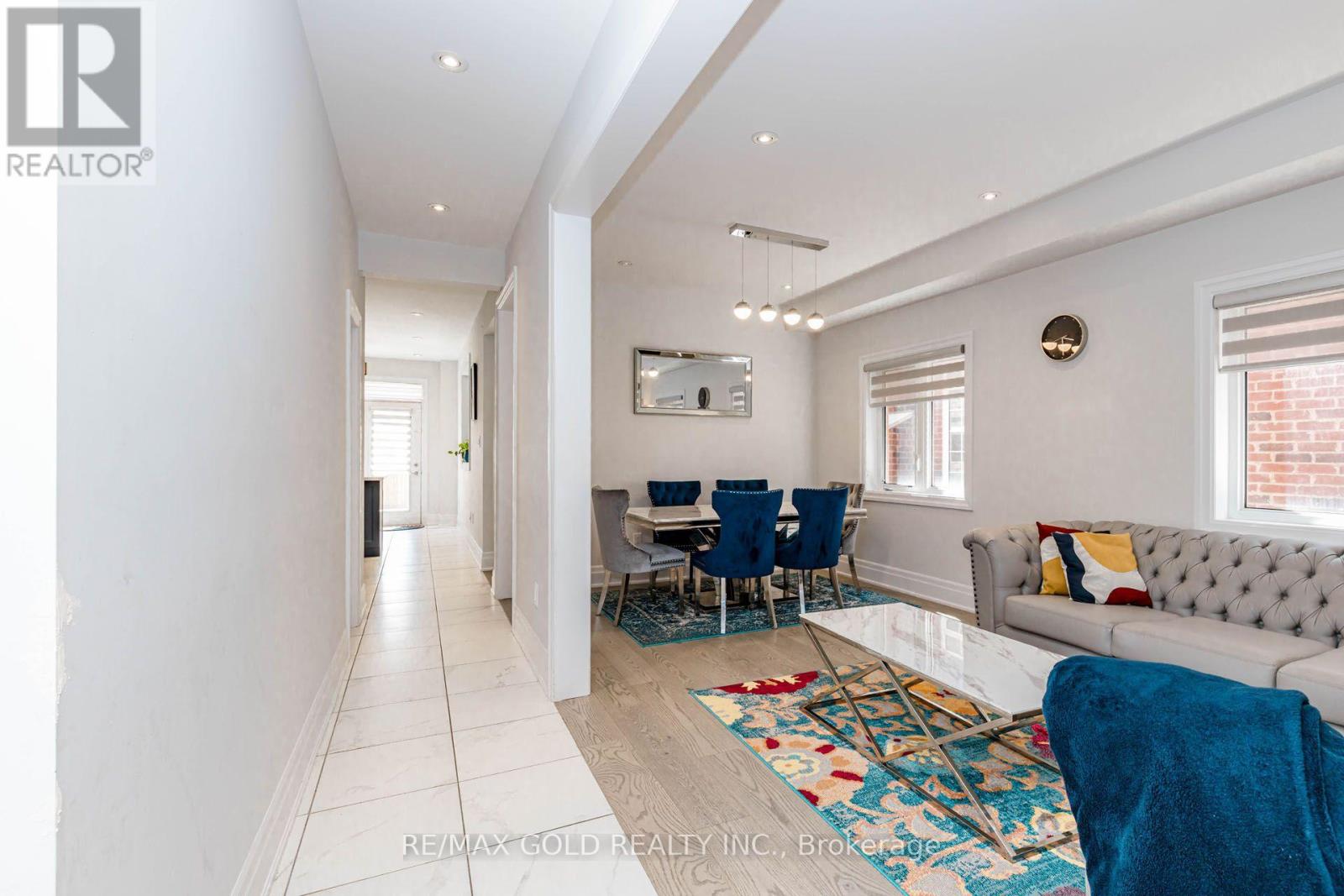 7 OVERSTONE ROAD - 7