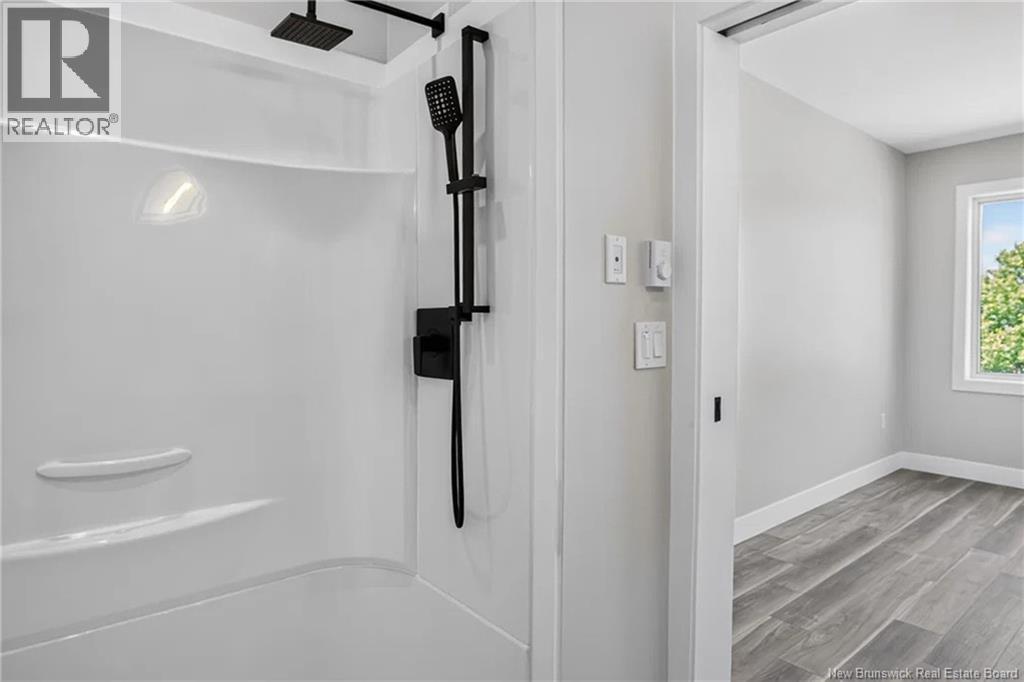 B Oakhill Crescent - 33
