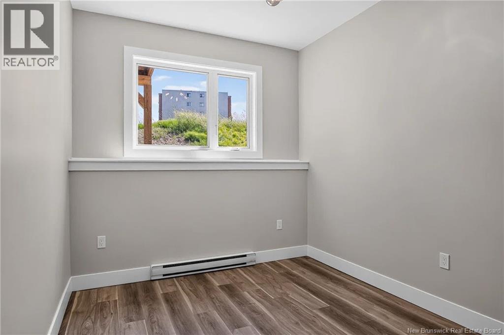 B Oakhill Crescent - 7