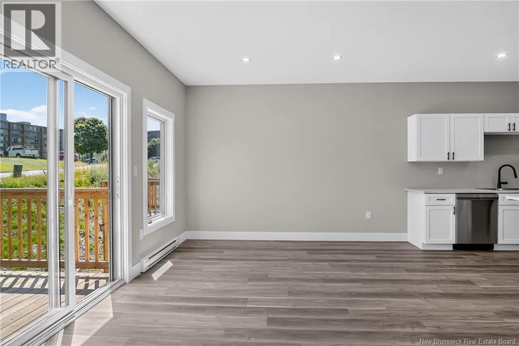A Oakhill Crescent - 15