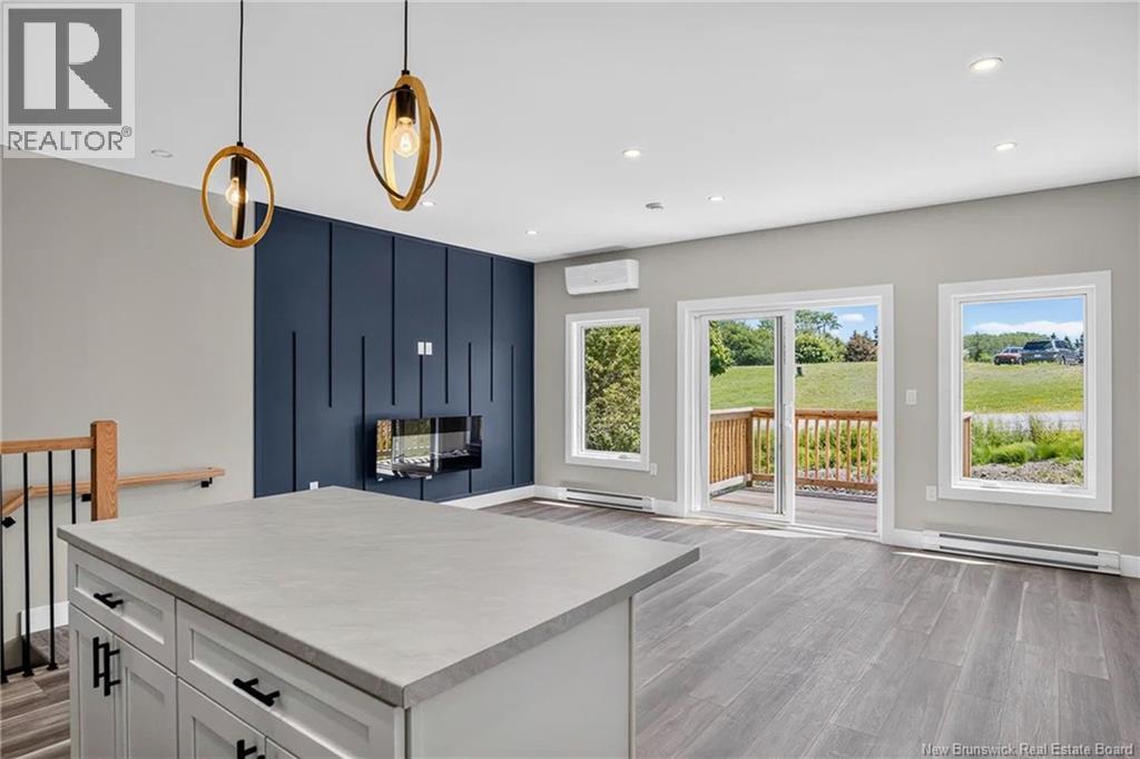 A Oakhill Crescent - 17